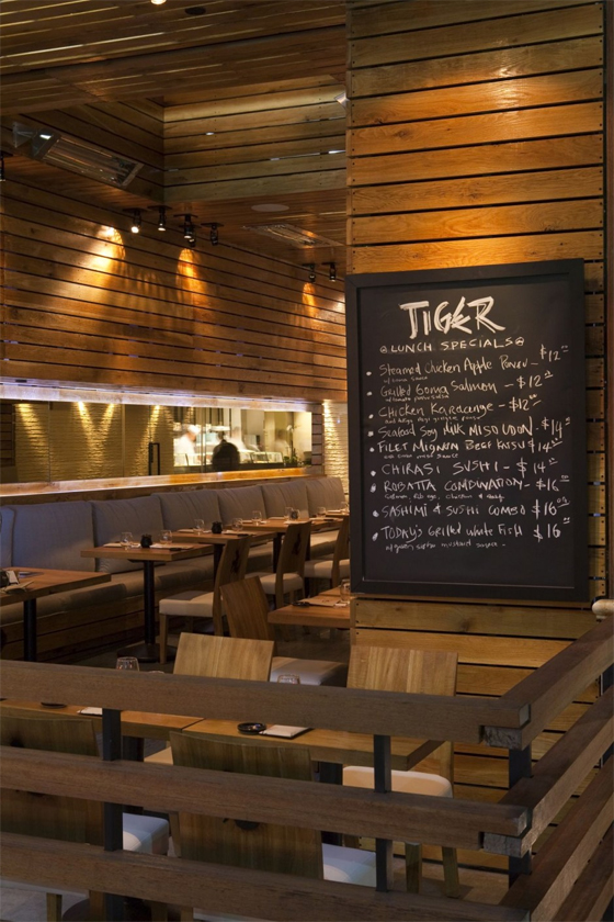 Minimalist Restaurant Design in Beverly Hills