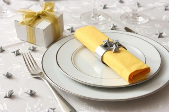 Beautiful Christmas Dining & Tabletop Decorating Beautiful Christmas Dining & Tabletop Decorating 11