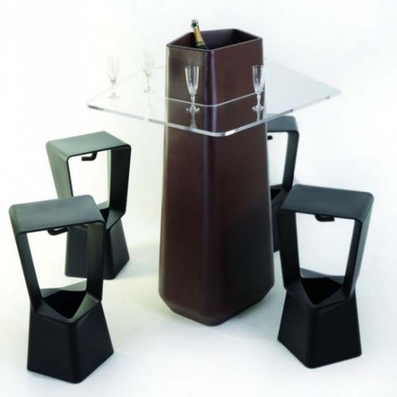 Modern Aesthetics of Luminous Table Sets